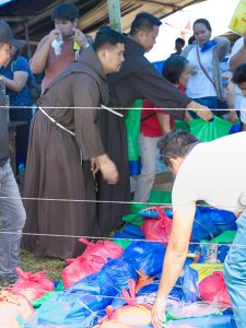 Philippine-Franciscan-earthquake-relief-on-Mindanao